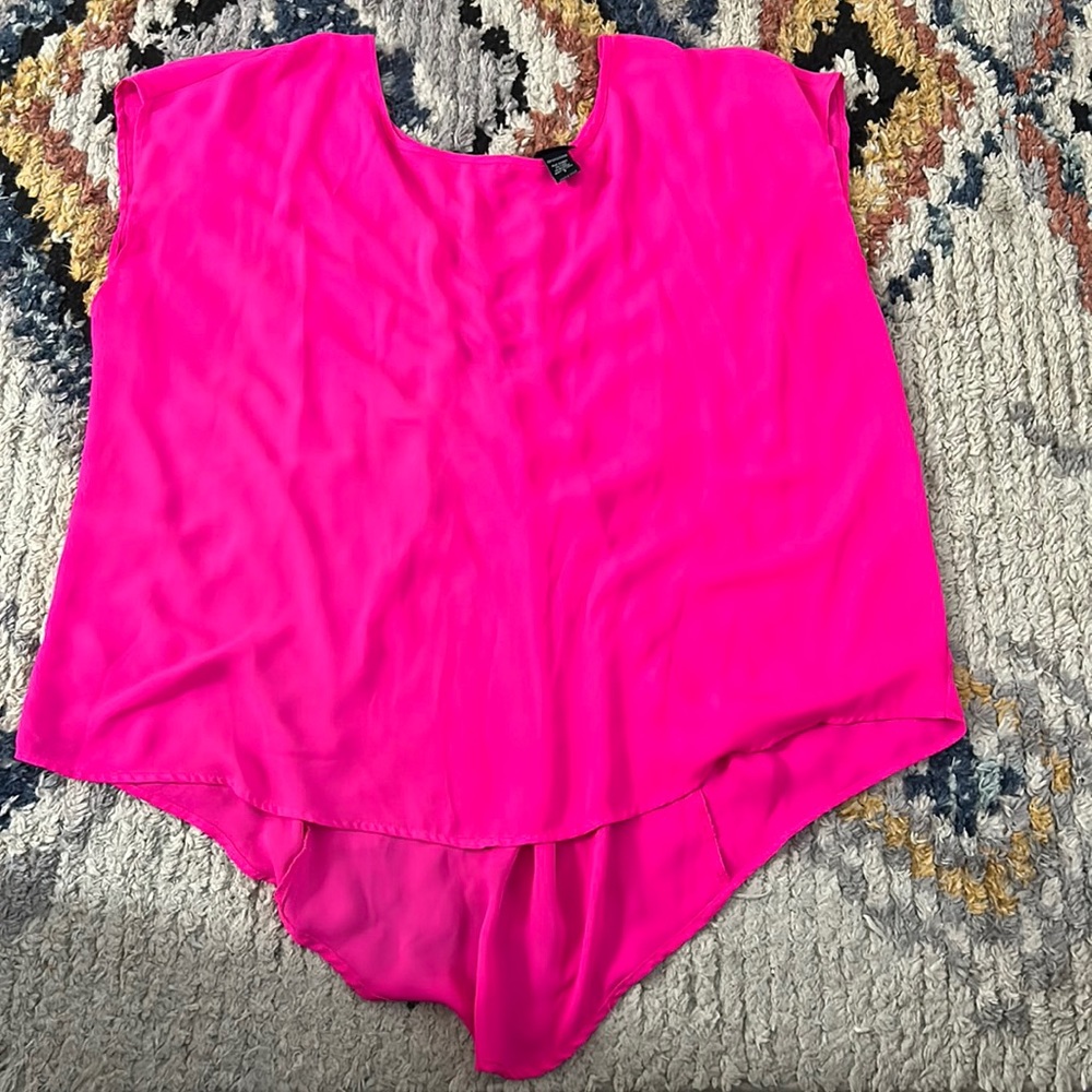 Torrid size 2 pink top
